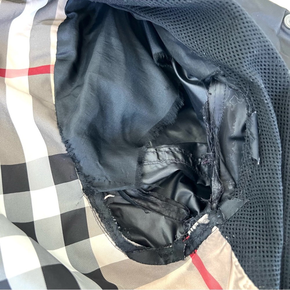 Burberry Black High-Collar Hooded Trench Jacket - Picture 15 of 16